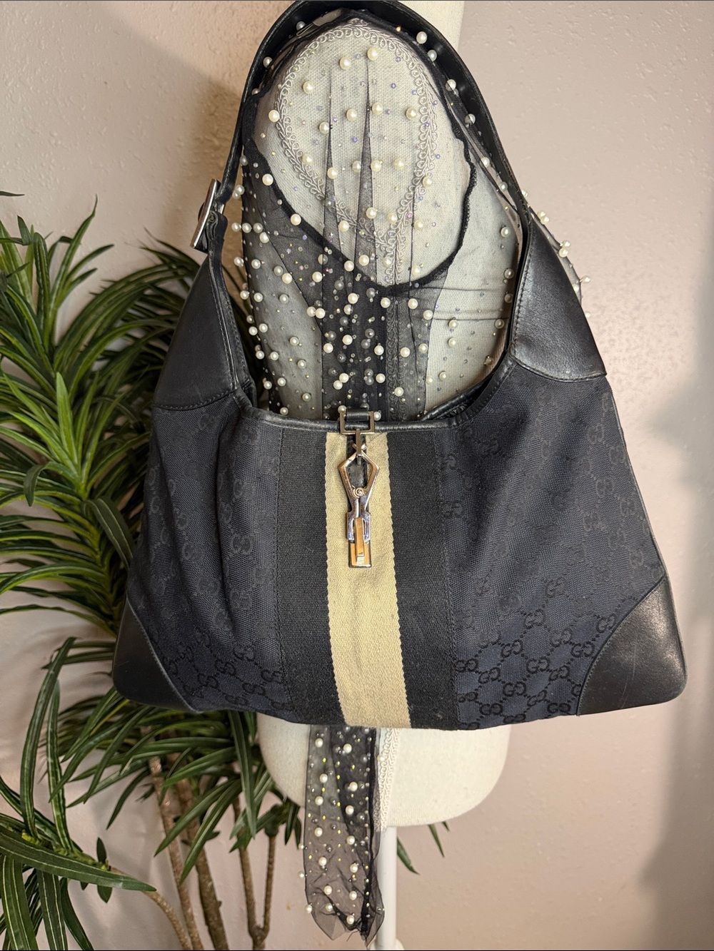 Elegant .Designer-Inspired Black Shoulder Bag with Cream Stripe